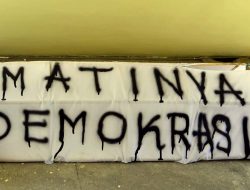 Demokrasi Surabaya Terancam Mati? Er-Ji Melawan Kotak Kosong