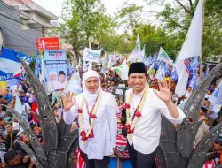 Dukungan Relawan Menguat, Khofifah-Emil Yakin Jatim Tetap di Tangan yang Tepat