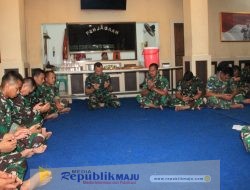 Danyon Howitzer 1 Marinir Gelar Makan Siang Bersama Prajuritnya di Jumat Berkah