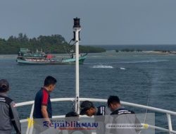 Bakamla RI Selamatkan Kapal Kandas di Pulau Tunda Banten