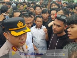 Mahasiswa Gelar Aksi di DPRD Jatim, Polisi Pastikan Tak Ada yang Diamankan
