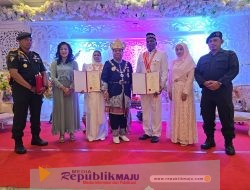 Warga Malaysia dan Indonesia Terima Gelar Bangsawan dari Maharaja Kutai Mulawarman