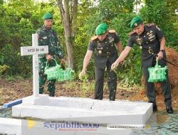 Sambut HUT Ke–51 Korem 102/Pjg, Danrem Pimpin Ziarah di  TMP Persada