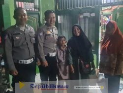 Aksi Mulia Polisi Bantu Ibu-Anak yang Kehabisan Tiket Bus Mudik