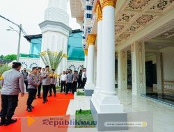Kunjungi Polda Sumut, Kapolri Tinjau Renovasi Masjid hingga Bakti Sosial