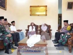 Kapolri dan Panglima TNI Temui Keluarga Polisi Korban Tembak di Sabung Ayam
