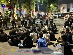 Ops Ketupat Semeru Polrestabes Surabaya Amankan Puluhan Remaja yang Bikin Onar Tutup Jalan