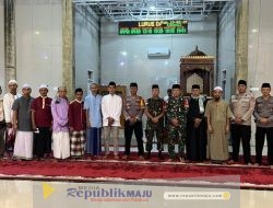 Satgas Pamtas Yonarmed 11 Kostrad Bersama Forkopimcam Gelar Safari Ramadan