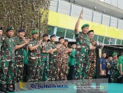 Pangkoarmada II Bersama Pangdam V/Brawijaya Hadiri Apel Gelar Pasukan GP Ansor