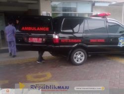 Tak Mudik Tak Ikut Lebaran, Sopir Ambulance Dinas Sosial Surabaya Bangga Bisa Layani Warga
