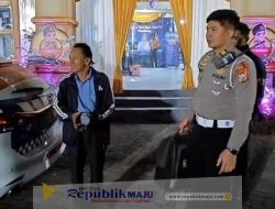 Polisi Antarkan Pemudik Hingga Kampung Halaman Saat Ketinggalan Bus di Terminal Gresik