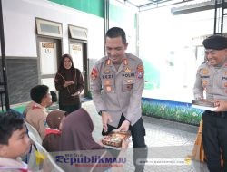 Program Pasabber Kapolres Situbondo Berbagi Makanan Bergizi Untuk Anak Berkebutuhan Khusus