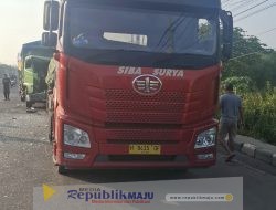 Truk Vs Truk, Satu Tewas Tiga luka-luka