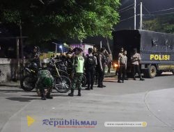Kapolres Pelabuhan Tanjung Perak Pimpin Patroli Skala Besar, Ciptakan Rasa Aman di Malam Hari
