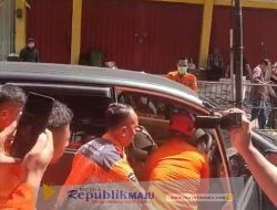 Diduga Keracunan Gas Berbahaya, Sepasang Kekasih Ditemukan Tewas di Dalam Mobil