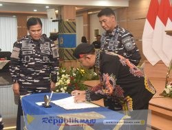 Dampingi Kasal, Pangkoarmada II Hadiri Penandatanganan Hibah Tanah