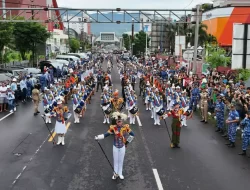 Masyarakat Manado Terpukau Drumband “Gita Dirgantara” Taruna AAU