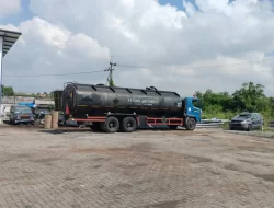 Seorang Pemuda Berhasil Ditangkap di Gate Tol Tandes Barat, Usai Nekat Bawa Kabur Truk Aspal