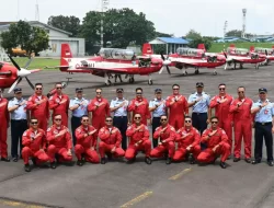 Dankosek I Medan Sambut Tim Jupiter Aerobatic Team di Lanud Soewondo