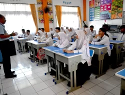 Danlanud Wiriadinata Beri Edukasi Kedirgantaraan untuk Siswa SMPN 1 Kota Tasikmalaya