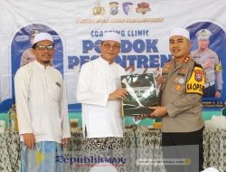 Lintas Polres Pelabuhan Tanjung Perak Gelar Coaching Clinic di Pondok Pesantren Assalafi Al-Fitrah Surabaya