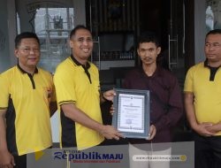 Kapolres Blitar Kota Beri Penghargaan Kepada Warga yang Bantu Ungkap Kasus Pembakaran Mobil