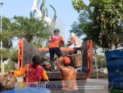 DLH Kota Surabaya Meminta Warga Laporkan Tumpukan Sampah Usai Kerja Bakti Agar Segera Ditindaklanjuti