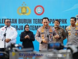Kapolri Lepas 700 Buruh Terdampak PHK Untuk Kembali Bekerja