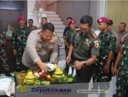 HUT Bhayangkara KE-79, Puluhan Anggota TNI Mendatangi Mako Polres Pasuruan