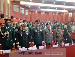 Pamen TNI AL Tuntaskan Pendidikan di National Defence University Tiongkok