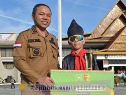 Inilah Sosok Rayyan, Bocah Penari di Ujung Sampan yang Mendunia