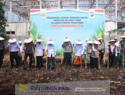 Dukung Swasembada Pangan, Polres Pasuruan Tanam Jagung Serentak Bersama Santri Ponpes Sabilunnajah