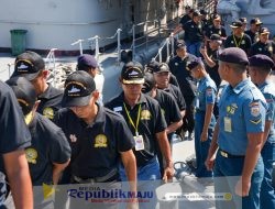 Kunjungan Reuni, Para Pengawak Pertama KRI AHP-355 Kenang Momen Pengabdian di Laut