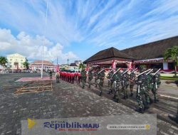 Jelang 17 Agustus, Prajurit Pasmar 3 Gembleng Calon Paskibraka Maluku